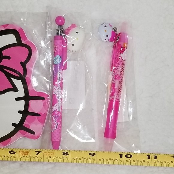 Hello Kitty Gift Set - Picture 3 of 4